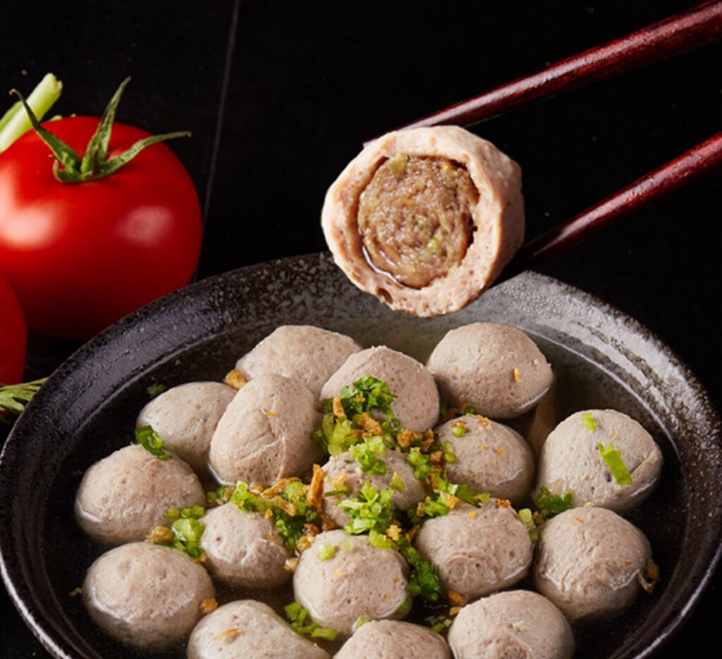 Tsukune de Pollo Relleno de Cerdo